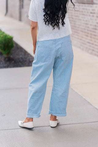 Breezy Barrel Leg Jeans - barndoorboutiquetn