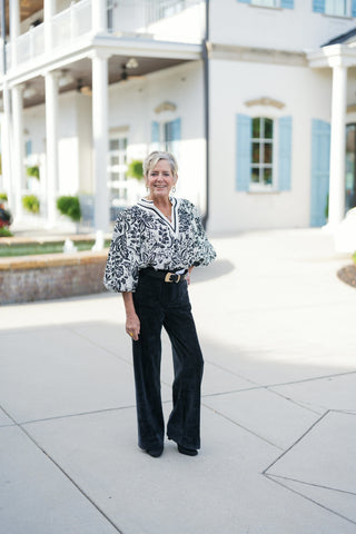 Noir Floral Contrast Blouse - barndoorboutiquetn
