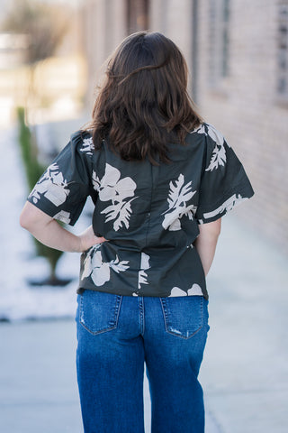 Abstract Floral Top - barndoorboutiquetn