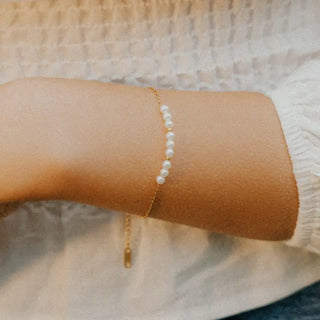 Pearl Diver Petite Bracelet - barndoorboutiquetn