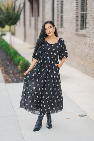 Augustine Floral Midi Dress - barndoorboutiquetn