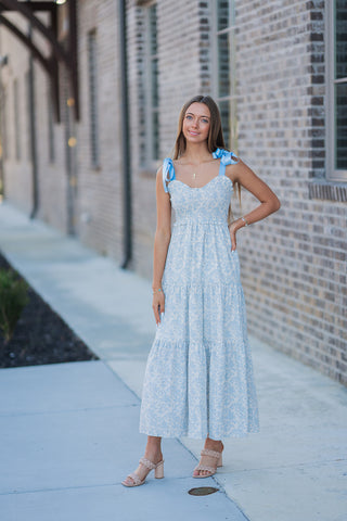 Periwinkle Floral Maxi Dress - barndoorboutiquetn