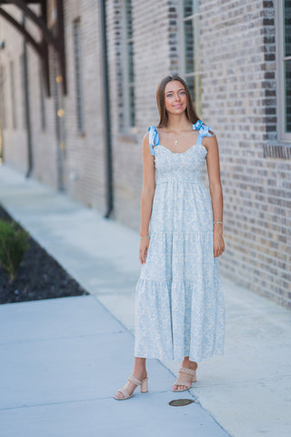 Periwinkle Floral Maxi Dress - barndoorboutiquetn