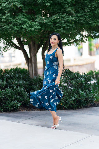Indigo Bloom Midi Dress - barndoorboutiquetn