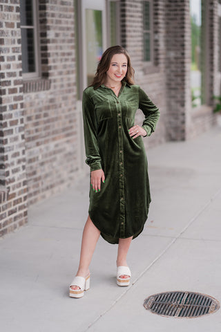 Verdant Velvet Midi Dress - barndoorboutiquetn