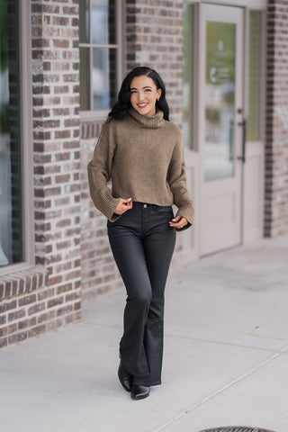 Ursa Sweater Top - barndoorboutiquetn