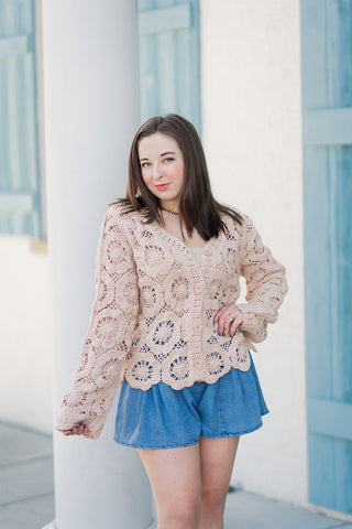 Hibiscus Crochet Cardi - barndoorboutiquetn