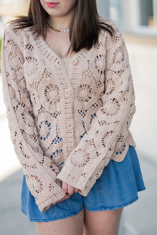 Hibiscus Crochet Cardi - barndoorboutiquetn