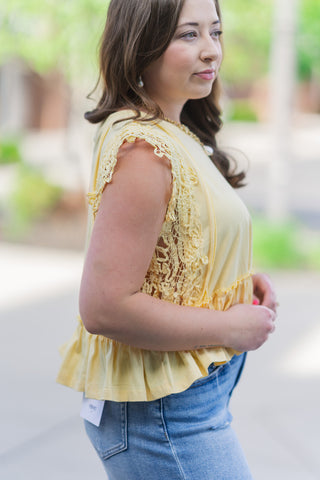 Lemonade Lace Tank - barndoorboutiquetn
