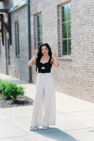 Sofia Linen Jumpsuit - barndoorboutiquetn