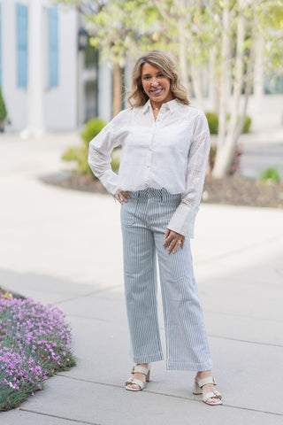 Vintage Heirloom Button-Down Shirt - barndoorboutiquetn