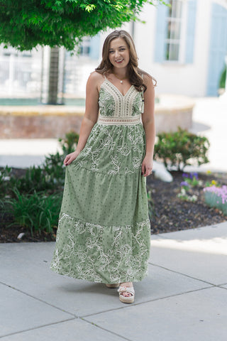 Summer Rose Tiered Maxi Dress - barndoorboutiquetn