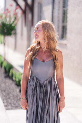 Luna Metallic Midi Dress - barndoorboutiquetn