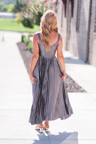 Luna Metallic Midi Dress - barndoorboutiquetn