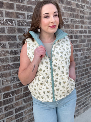 Meadow Mist Puffer Vest - barndoorboutiquetn